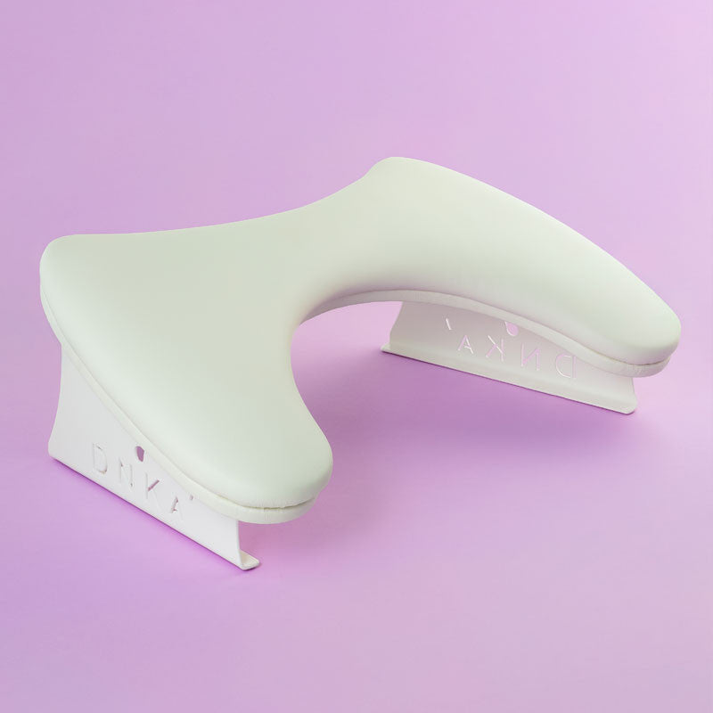 Anatomical Armrest for Manicure – DNKA’ – white