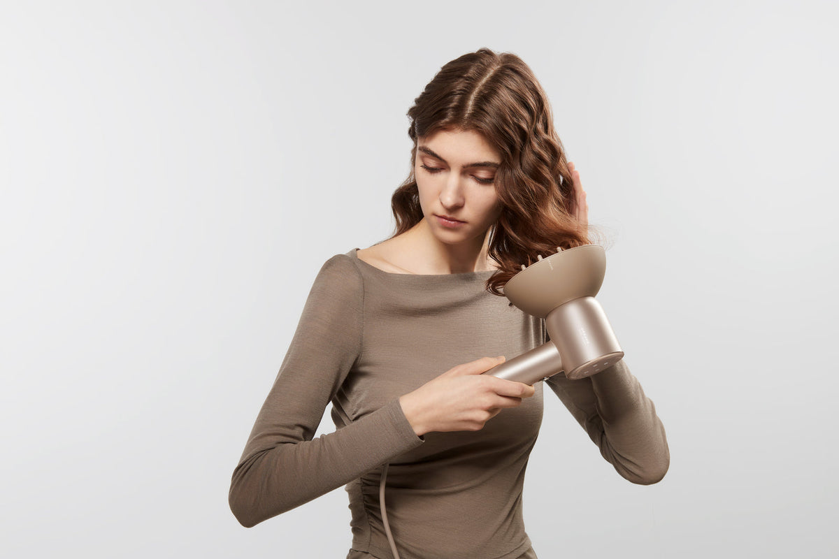 Dreame Hair Glory Mix AHD18 Hair Dryer — Gold — product and feature view 6