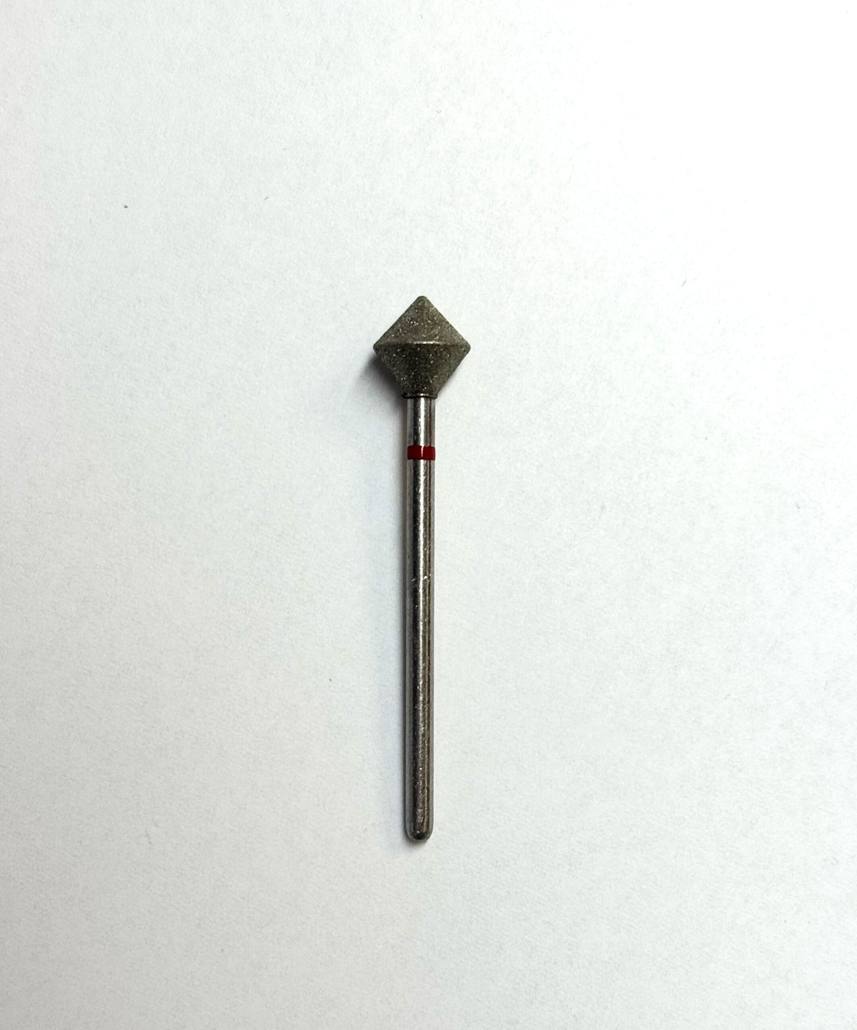 Diamond bit, Rhombus, Red
